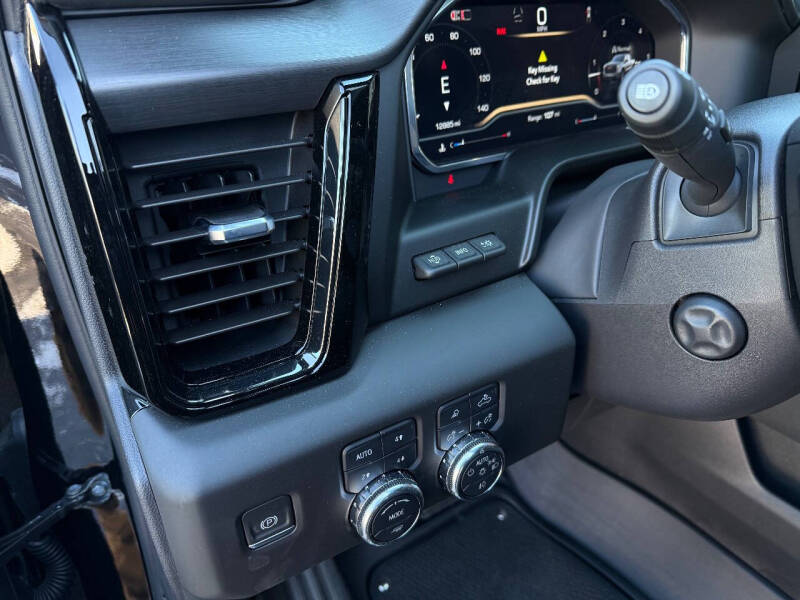 2024 GMC Sierra 1500 AT4