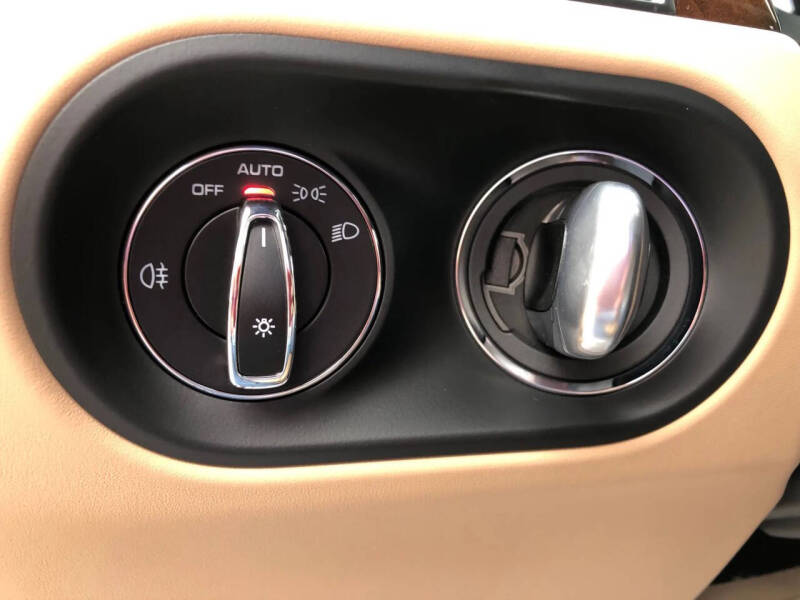 2022 Porsche Macan S