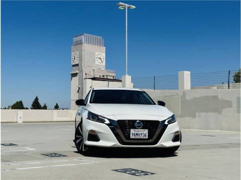 2022 Nissan Altima 2.5 SR