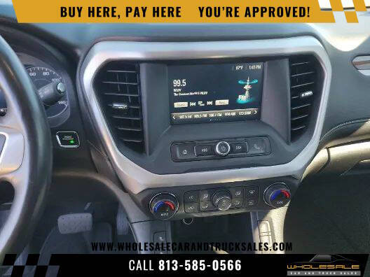 2017 GMC Acadia SLE-2