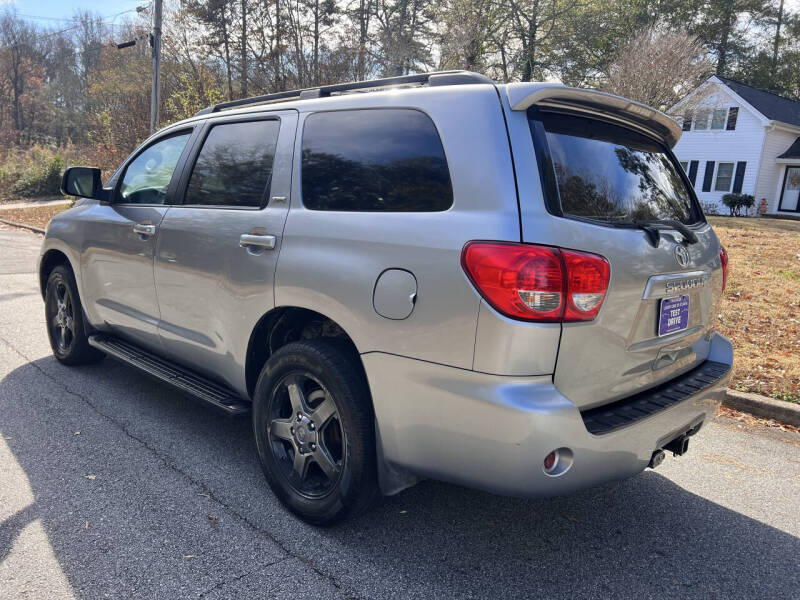 2015 Toyota Sequoia SR5