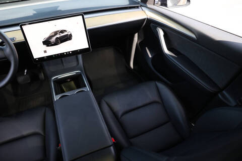 2023 Tesla Model Y Long Range