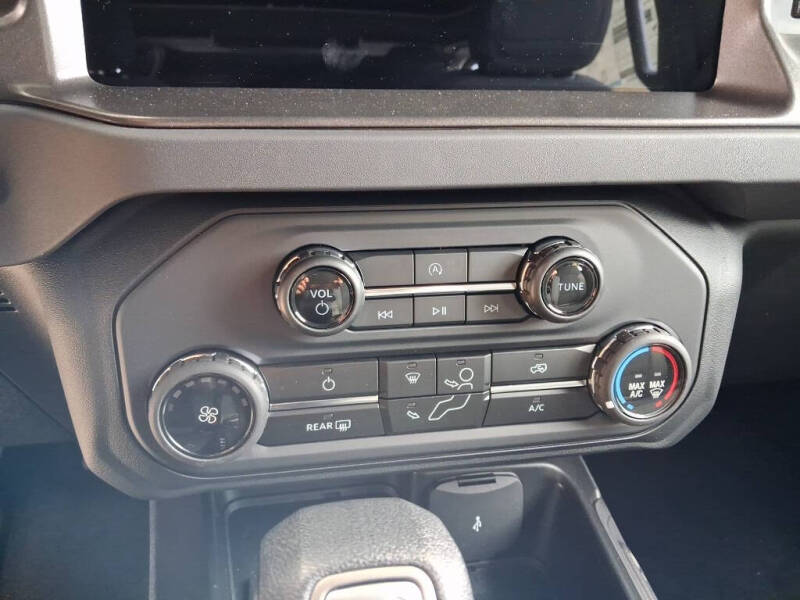 2025 Ford Bronco 4-Door Base - Photo 19