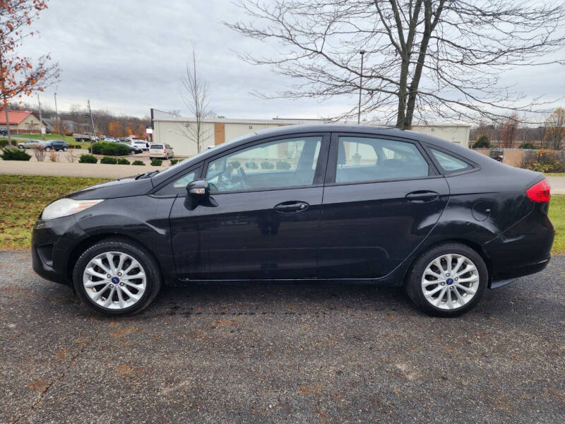 Used 2013 Ford Fiesta SE with VIN 3FADP4BJ7DM214096 for sale in Wooster, OH