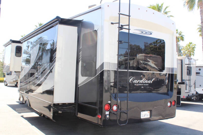 2016 Forest River Cardinal 325RL