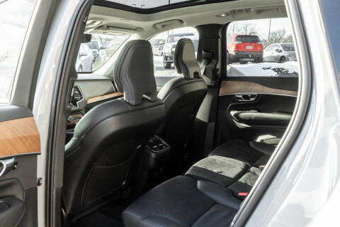 2025 Volvo XC90 B6 Plus Bright Theme 7P