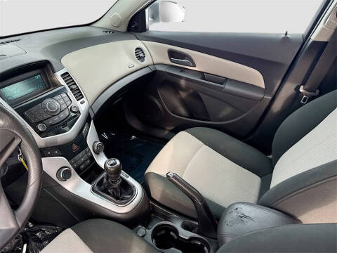 2011 Chevrolet Cruze LS