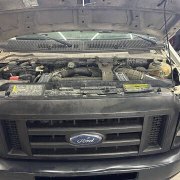2009 Ford E-Series E-350 SD