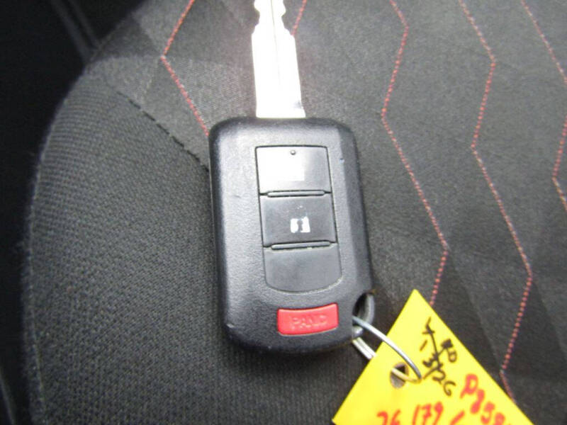 2024 Mitsubishi Mirage ES