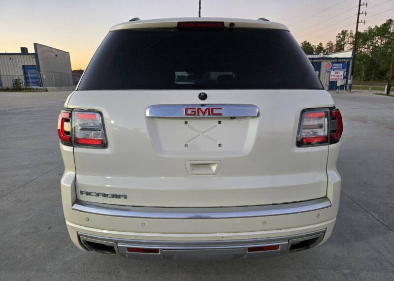 2015 GMC Acadia Denali photo 15