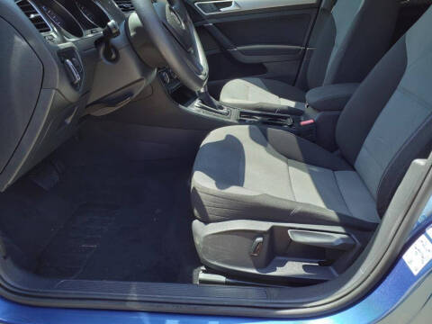 2016 Volkswagen e-Golf SE