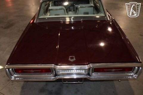 1964 Ford Thunderbird