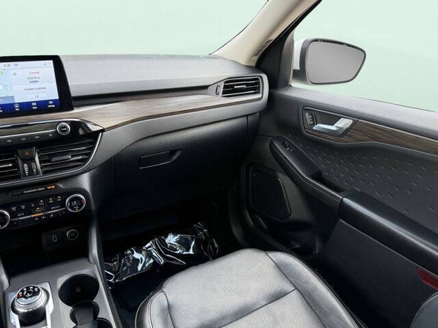 2020 Ford Escape Hybrid Titanium