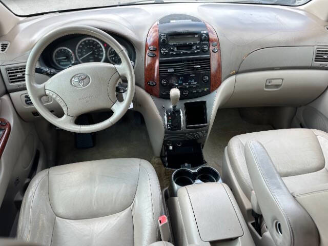 2005 Toyota Sienna