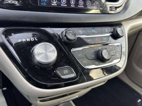 2018 Chrysler Pacifica Touring L Plus