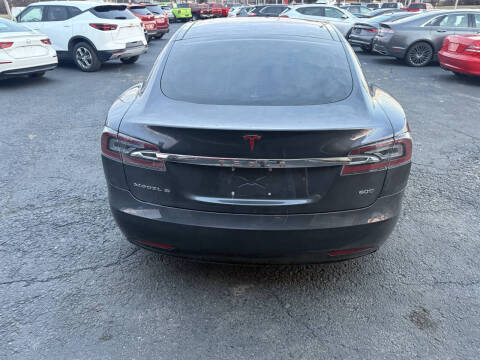 2016 Tesla Model S 60D