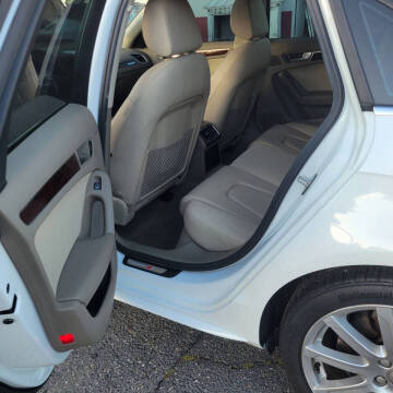 2012 Audi A4 2.0T quattro Premium Plus