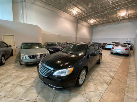 2013 Chrysler 200 for sale at Super Bee Auto in Chantilly VA