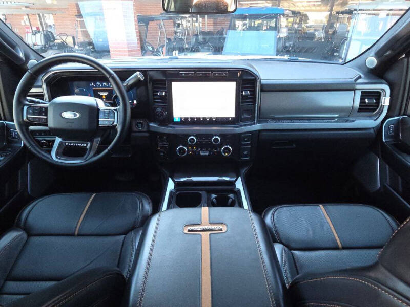 2024 Ford F-350 Super Duty Platinum