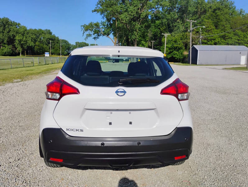 2020 Nissan Kicks S