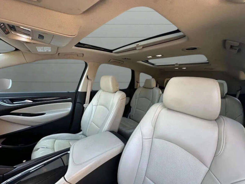 2020 Buick Enclave Essence