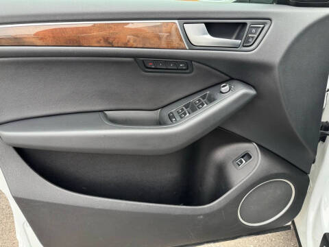 2017 Audi Q5 2.0T quattro Premium Plus