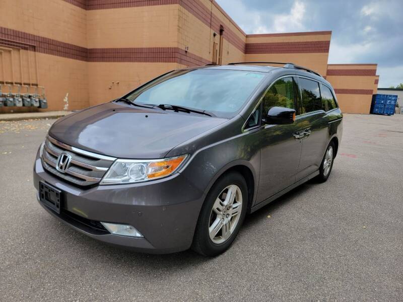 2013 Honda Odyssey for sale at Fleet Automotive LLC in Maplewood MN
