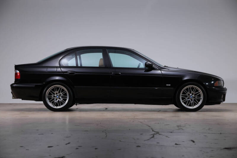2003 BMW M5