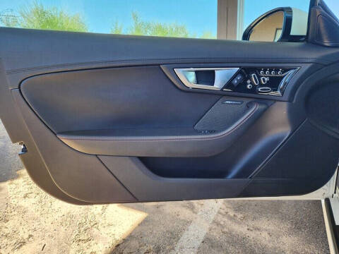 2015 Jaguar F-TYPE V8 S