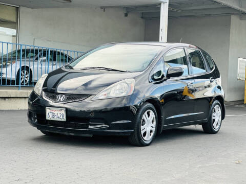 2011 Honda Fit for sale at CARS AVENUE INC in Sacramento CA