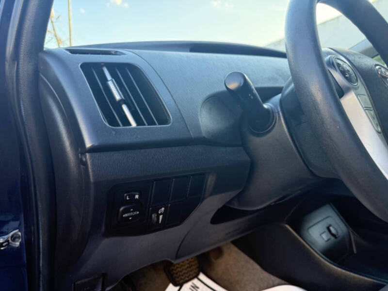 2012 Toyota Prius Two