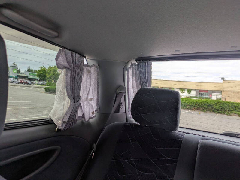 2000 Toyota Estima