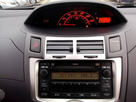 2009 Toyota Yaris S