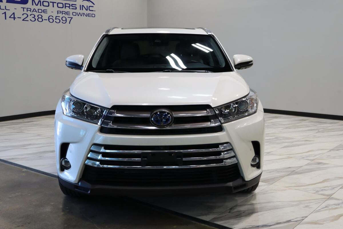 2019 Toyota Highlander Hybrid for sale at IMD MOTORS, INC in Dallas, TX