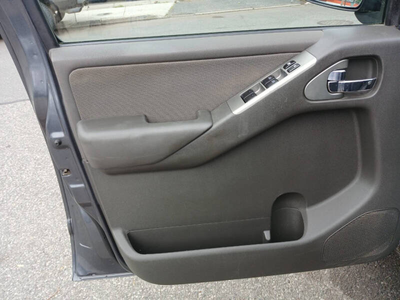 2012 Nissan Pathfinder SV