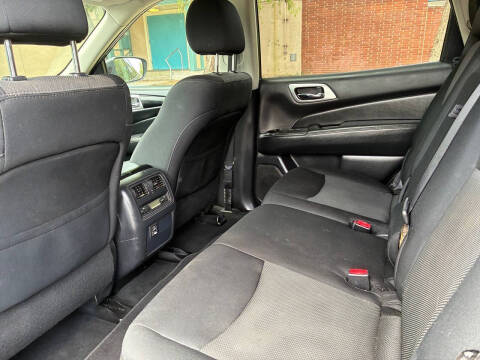 2018 Nissan Pathfinder S