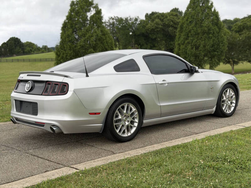 2013 Ford Mustang V6