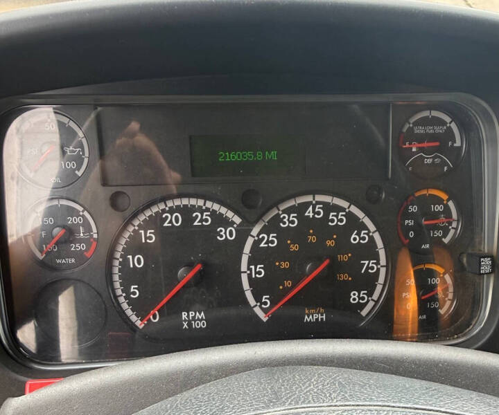 2020 Freightliner M2 106
