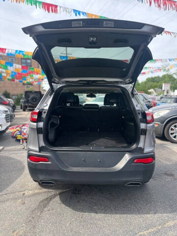 2018 Jeep Cherokee Latitude Plus