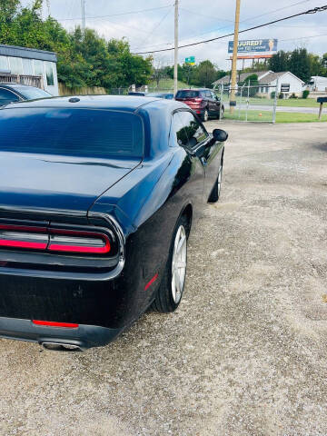 2016 Dodge Challenger SXT
