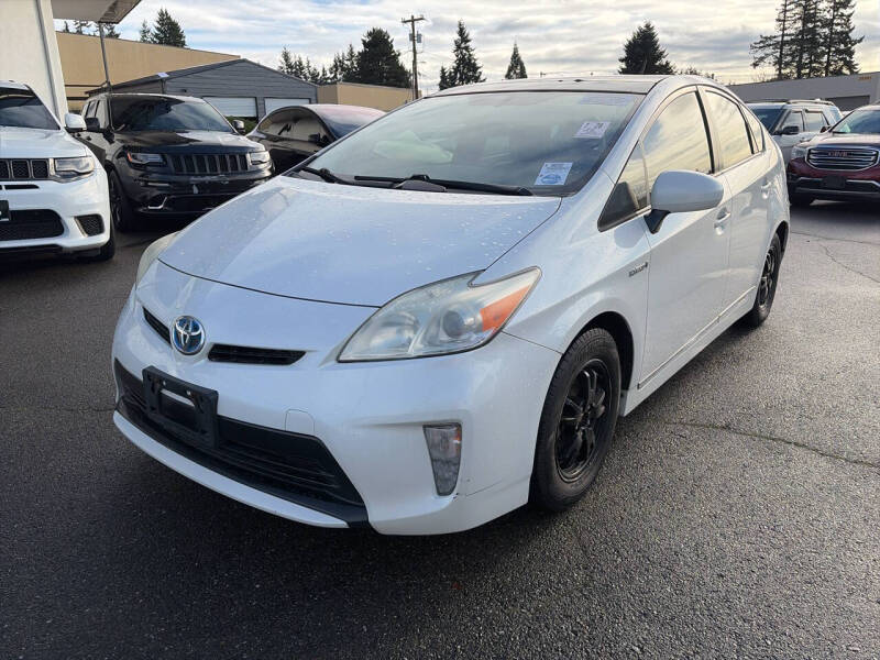 2012 Toyota Prius Four's photo