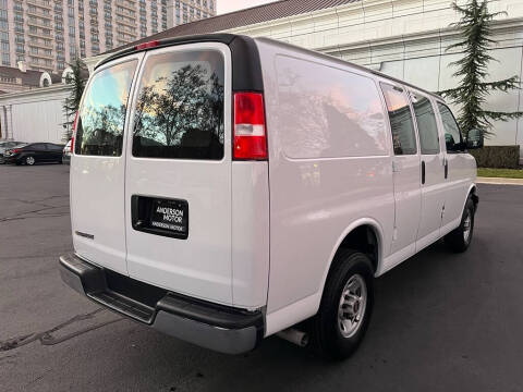 2024 Chevrolet Express 2500
