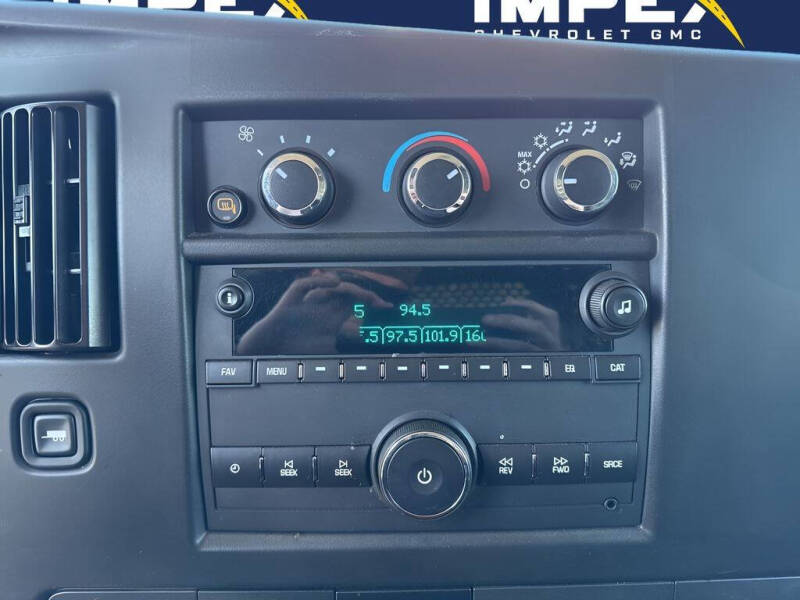 2023 GMC Savana 2500