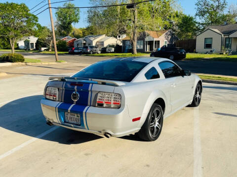 2005 Ford Mustang