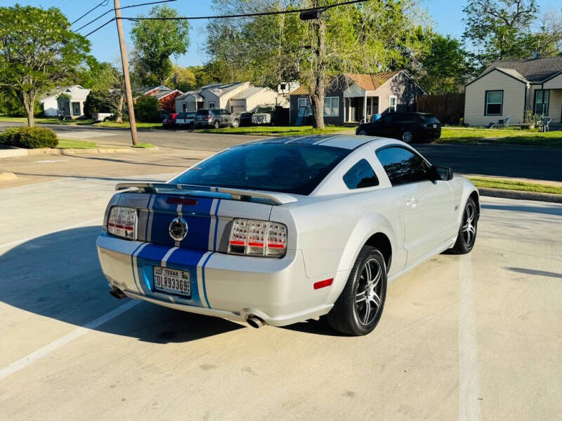 2005 Ford Mustang