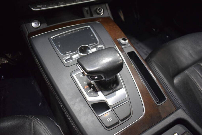 2019 Audi Q5 quattro Premium Plus 45 TFSI