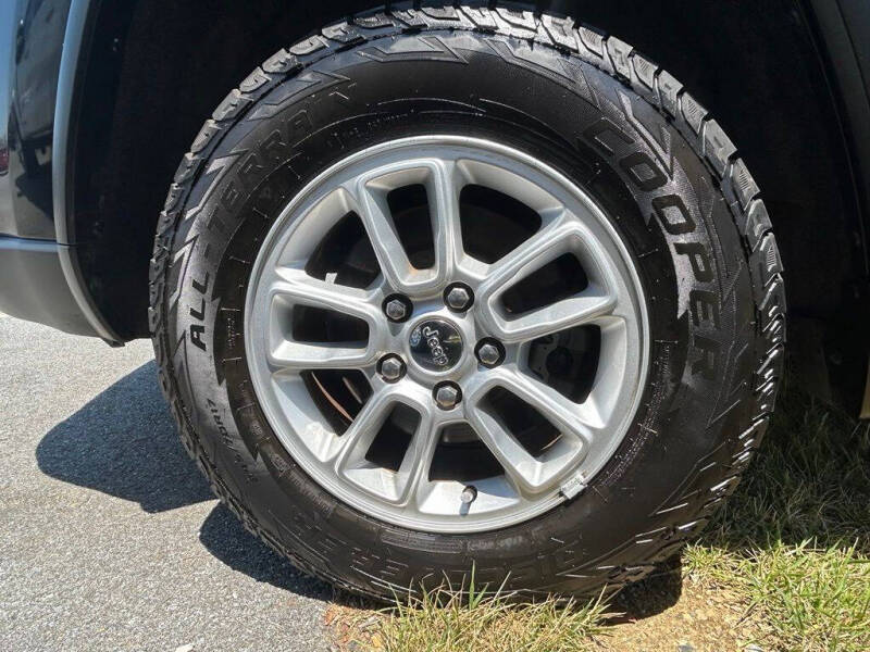 2019 Jeep Grand Cherokee Laredo E