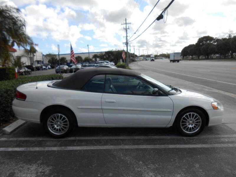 2004 Chrysler Sebring LXi