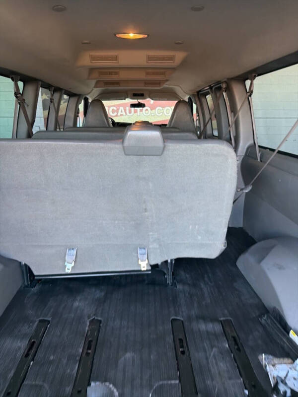 2017 Chevrolet Express LS 3500