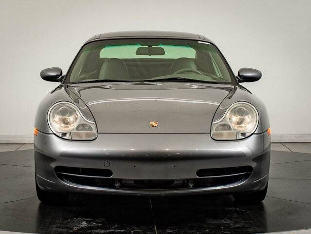 2001 Porsche 911 Carrera